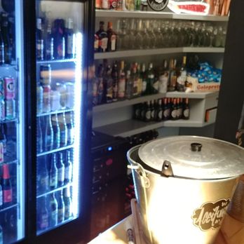 Txinuk - Plus some interesting bottle beers - Beer Bar Near Me - Getxo, BI