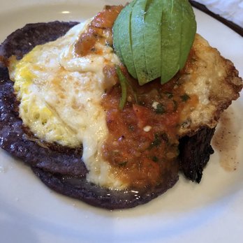 Cascalote Latin Bistro - Huevos Rancheros Brunch - Latin American Near Me - New York, New York