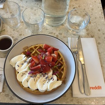 Two Hands - Lemon Poppyseed Waffle - Cocktail Bars Near Me - Austin, Texas