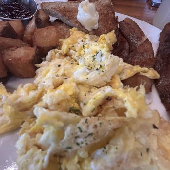 The Mud House - Scrambled eggs - Coffee & Tea Near Me - Saint Louis, Missouri
