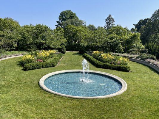 Bahá'í House of Worship by null