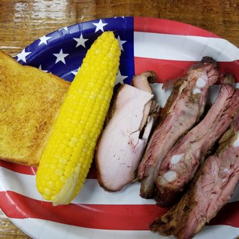 Woodpeckers Backyard BBQ - Ribs, Turkey, corn and Texas toast. - Barbeque Near Me - Saint Augustine, Florida Woodpeckers Backyard BBQ - Ribs, Turkey, corn and Texas toast. - Barbeque Near Me - Saint Augustine, Florida