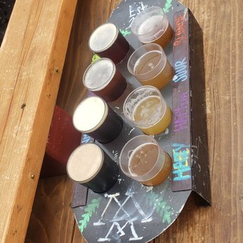 Wrightwood Brew Co. - Beer flight - Breweries Near Me - Wrightwood, California Wrightwood Brew Co. - Beer flight - Breweries Near Me - Wrightwood, California