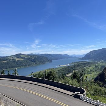 Vista House At Crown Point - Landmarks & Historical Buildings Near Me - Corbett, Oregon