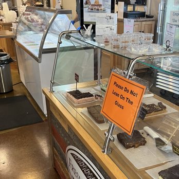 Renard's Cheese - Treats too - Cheese Shops Near Me - Sturgeon Bay, Wisconsin Renard's Cheese - Treats too - Cheese Shops Near Me - Sturgeon Bay, Wisconsin
