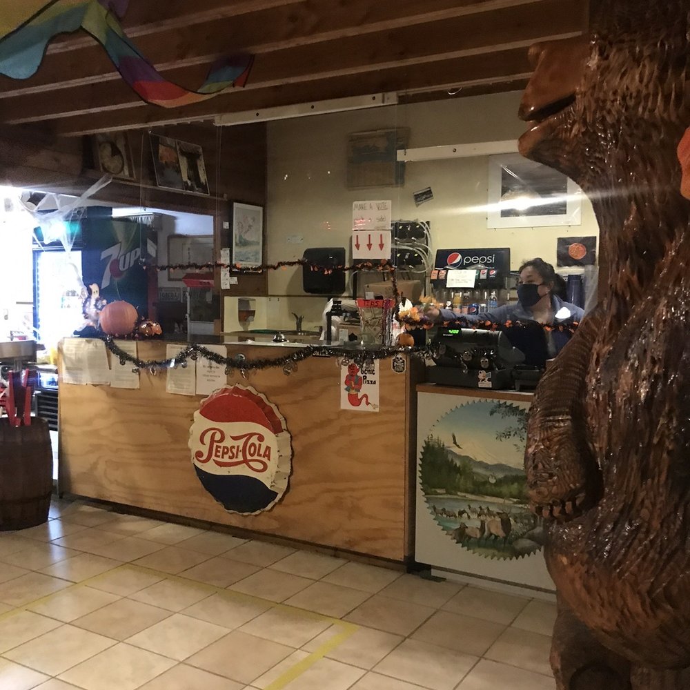 Red Genie Pizza - Order area inside - Pizza Near Me - Ocean Shores, Washington Red Genie Pizza - Order area inside - Pizza Near Me - Ocean Shores, Washington