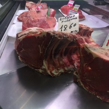 Mercato di San Lorenzo - Bistecca alla fiorentina ready for searing. - Farmers Market Near Me - Florence, FI Mercato di San Lorenzo - Bistecca alla fiorentina ready for searing. - Farmers Market Near Me - Florence, FI