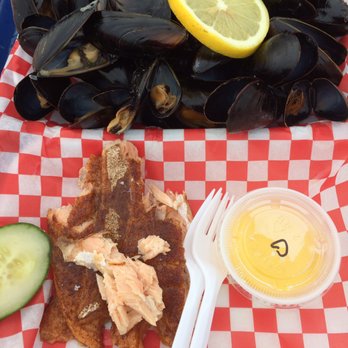 Alma Lobster Shop - Seafood Markets Near Me - Alma, New Brunswick