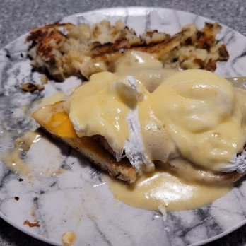 101 Diner - Louisiana Sausage Benedict - Diners Near Me - Encinitas, California