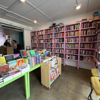 Novelette - Bookstores Near Me - Nashville, Tennessee Novelette - Bookstores Near Me - Nashville, Tennessee