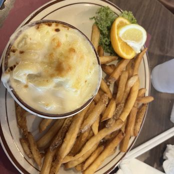 Mike's Bar & Crab House - Mac n Cheese! - Seafood Near Me - Riva, Maryland