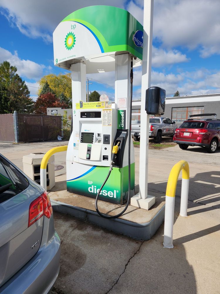BP GAS STATION Updated June 2024 603 Capitol Dr, Pewaukee, Wisconsin Gas Stations Phone