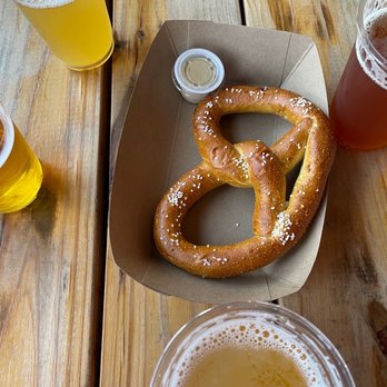 Good News Brewing Defiance - Pretzel stop pretzel & beer - Brewpubs Near Me - Defiance, Missouri Good News Brewing Defiance - Pretzel stop pretzel & beer - Brewpubs Near Me - Defiance, Missouri