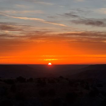Doves Rest Cabins - Sunrise from the patio - Vacation Rentals Near Me - Canyon, Texas