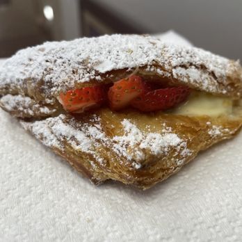Cream Pan - Strawberry Croissantcroissant - Bakeries Near Me - Tustin, California Cream Pan - Strawberry Croissantcroissant - Bakeries Near Me - Tustin, California
