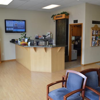 South Jordan Chiropractic - Inviting front desk area. - Chiropractors Near Me - South Jordan, Utah South Jordan Chiropractic - Inviting front desk area. - Chiropractors Near Me - South Jordan, Utah