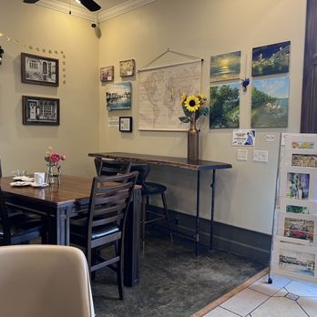 Veskolini Cafe - Desserts Near Me - Dunedin, Florida
