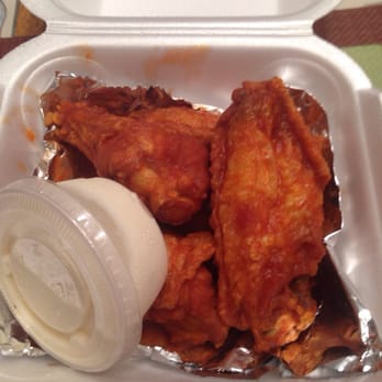 The Pizza Heist - 5 Extra hot chicken wings! Great snack. - Pizza Near Me - Lancaster, New York