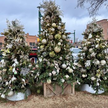 Historic Downtown - At the Christmas tree farm located north of the Torian cabin - Local Flavor Near Me - Grapevine, Texas