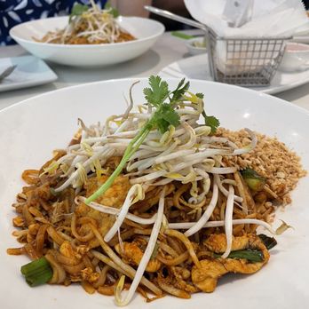 Asian Mint - Pad Thai - Asian Fusion Near Me - Dallas, Texas