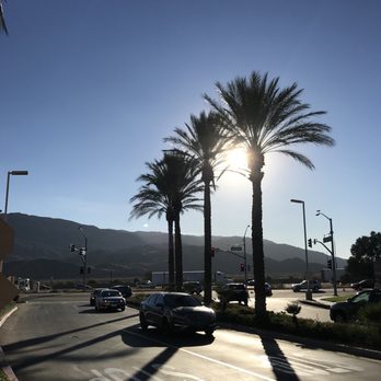 Desert Hills Premium Outlets - Shopping Centers Near Me - Cabazon, California Desert Hills Premium Outlets - Shopping Centers Near Me - Cabazon, California