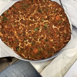 Star Pizzeria - Thin Pizza