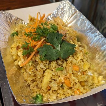 Lucky Noodles - Thai Near Me - Denver, Colorado