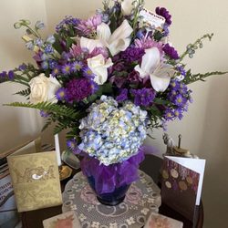 Family Florist 3 - Birthday Flowers