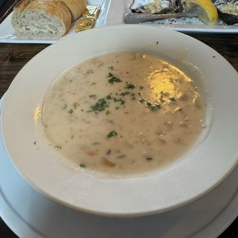 Ketch Harbor Pub - Clam chowder - Seafood Near Me - Half Moon Bay, California