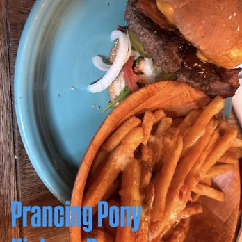 Hobbit Cafe - Prancing Pony Hickory Burger - Burgers Near Me - Houston, Texas