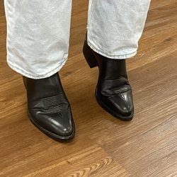 Justin Discount Boots & Cowboy Outfitters
