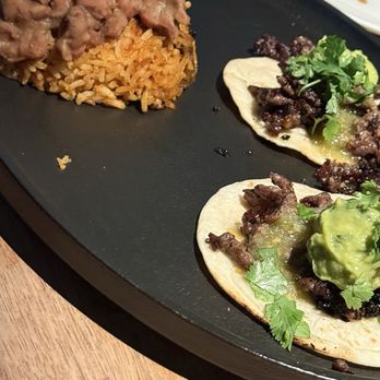 Yard House - Taco Flight - New American Near Me - Atlanta, Georgia