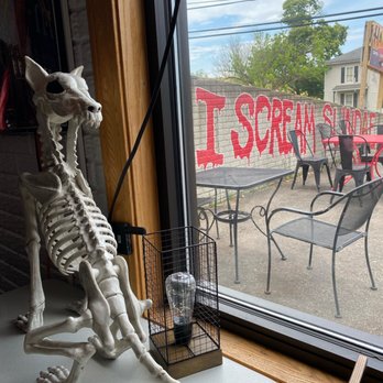 I Scream Sundae - Ice Cream & Frozen Yogurt Near Me - Ripley, West Virginia