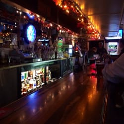 Tavern off The Green - Bar