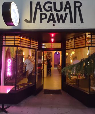 Jaguar Paw Bar by null