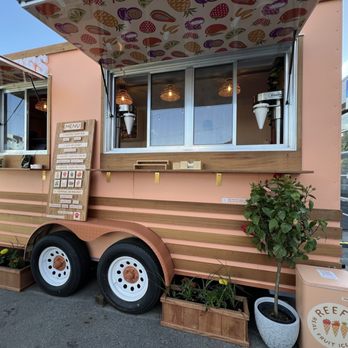 Reef’s Real Fruit Ice Cream - Truck - Ice Cream & Frozen Yogurt Near Me - Portland, Maine Reef’s Real Fruit Ice Cream - Truck - Ice Cream & Frozen Yogurt Near Me - Portland, Maine