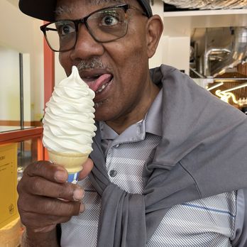 Snoberg - Ice Cream & Frozen Yogurt Near Me - San Francisco, California