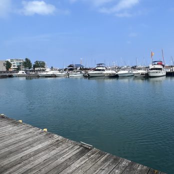 Port Washington Marina - Port Washington, Wisconsin Port Washington Marina - Port Washington, Wisconsin