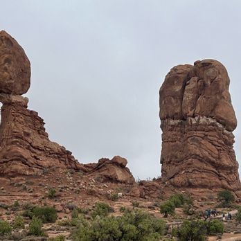 Arches National Park - Balanced Rock - Parks Near Me Arches National Park - Balanced Rock - Parks Near Me