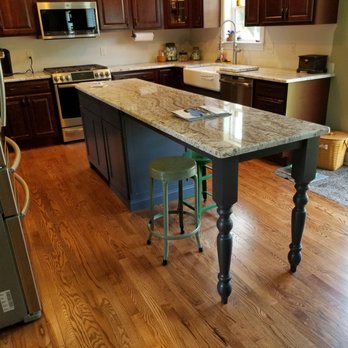 Light Grey Shaker Cabinets With Soapstone Countertops Yelp