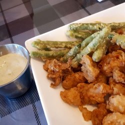 L'IL Roadie Grill - Spicy calamari with ranch dipping sauce.
