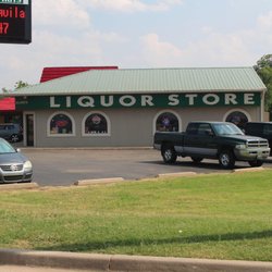 Dulaney's Retail Liquor Store - Easy access, great parking!