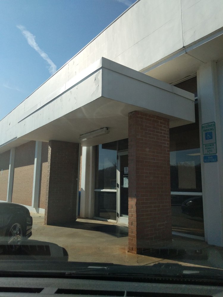 US POST OFFICE Updated August 2024 130 E Court St, Rutherfordton