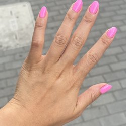 Lulu Lash and Nails - Gel manicures