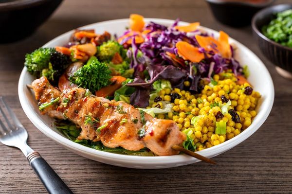 Roti Mediterranean Bowls. Salads. Pitas. by null