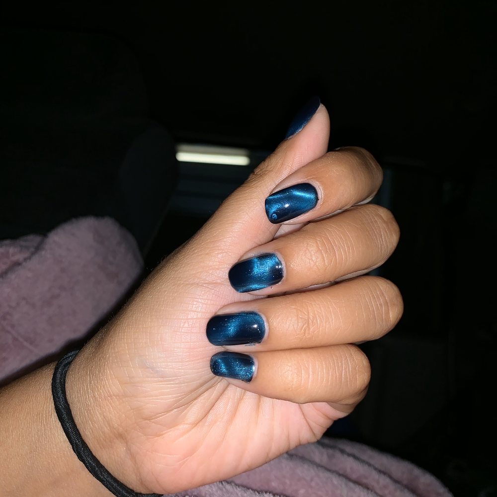 Daisy Nails - One of my ultimate favorites - cat eye - Nail Salons Near Me - Rancho Cucamonga, California Daisy Nails - One of my ultimate favorites - cat eye - Nail Salons Near Me - Rancho Cucamonga, California