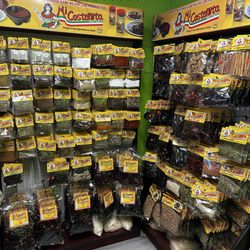 Tienda Y Taqueria Hidalgo - Dried Chili selections