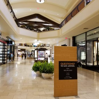 The Oaks - Elegant architecture. - Shopping Centers Near Me - Thousand Oaks, California