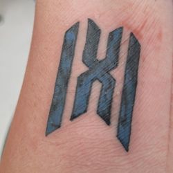 Jaded Soul's Living Art Tattoo - Tattoo