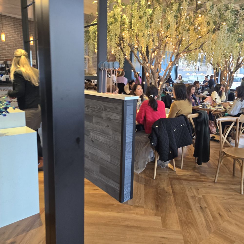 Willow & Whisk - inside - Breakfast & Brunch Near Me - Millburn, New Jersey